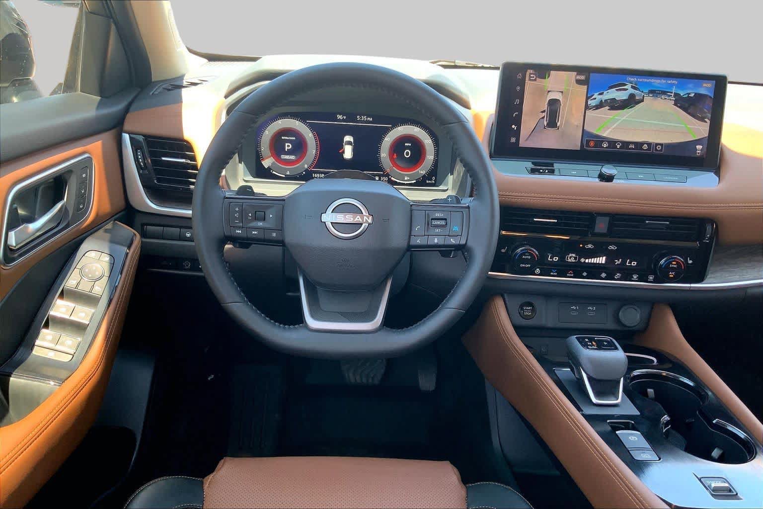 Used 2025 Nissan Rogue Platinum w/ Tech Package FWD image 6