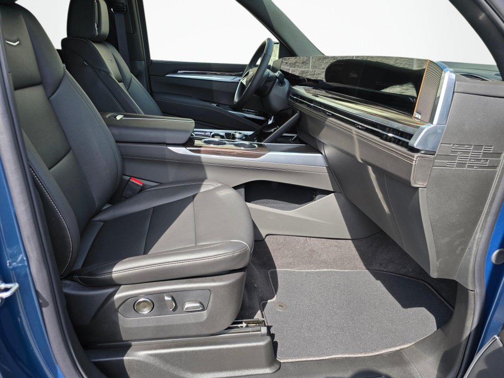 New 2026 Cadillac Escalade 4WD image 17