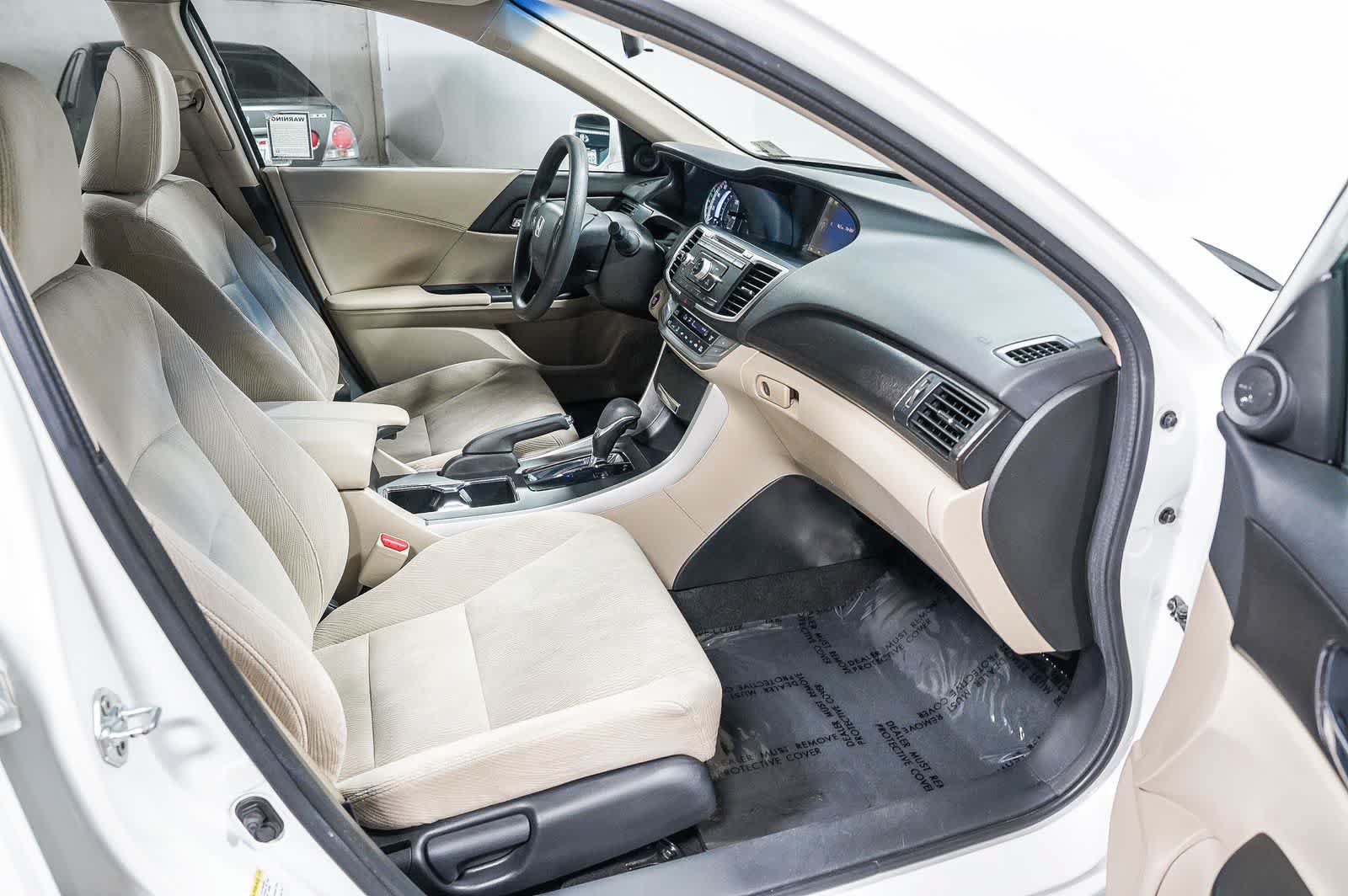 Used 2013 Honda Accord EX image 17