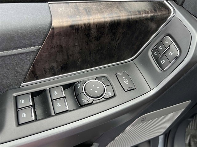 New 2025 Ford F250 Lariat w/ Lariat Ultimate Package image 13