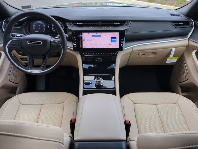 New 2026 Jeep Grand Cherokee L Limited w/ Luxury Tech Group II image 15