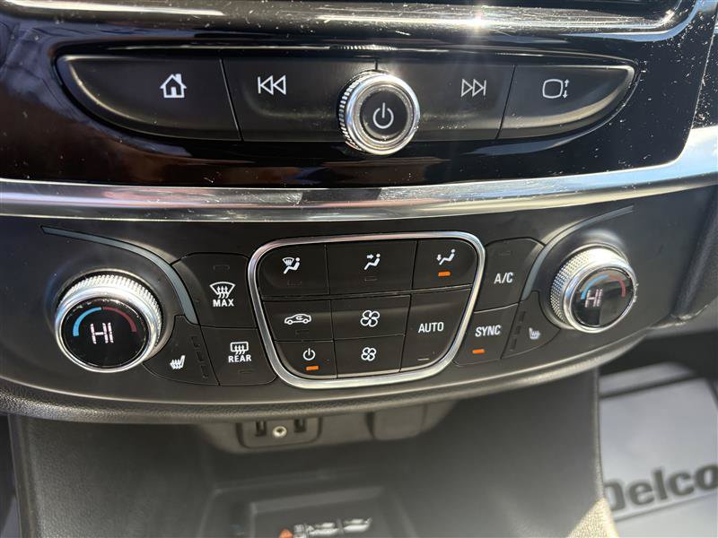 Used 2023 Chevrolet Traverse LT AWD/4WD image 14