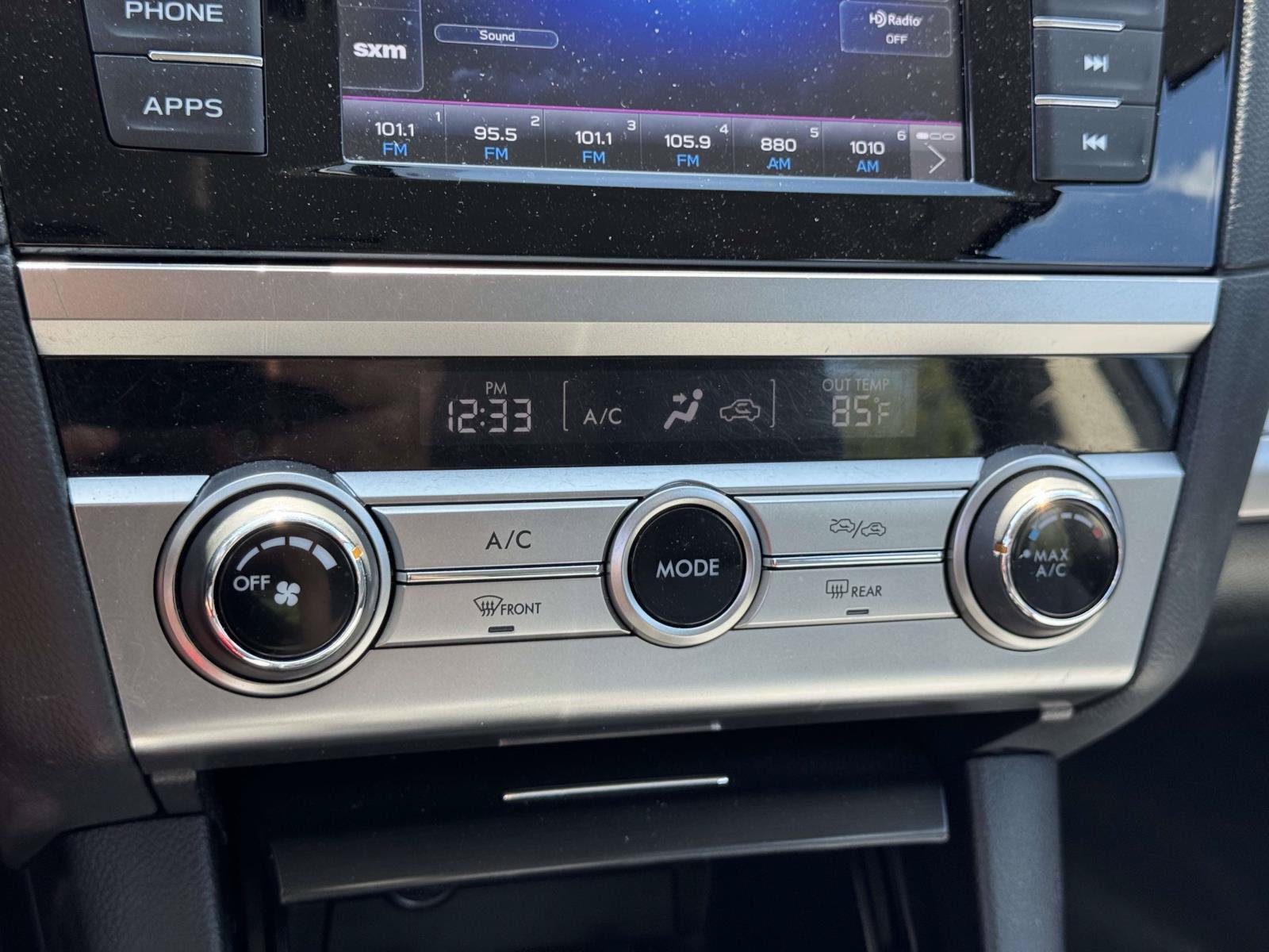 Used 2019 Subaru Outback 2.5i AWD/4WD image 25