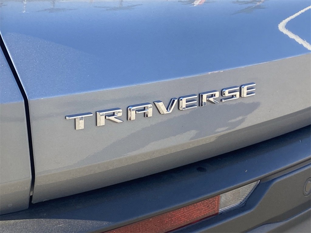 Used 2024 Chevrolet Traverse LS image 6