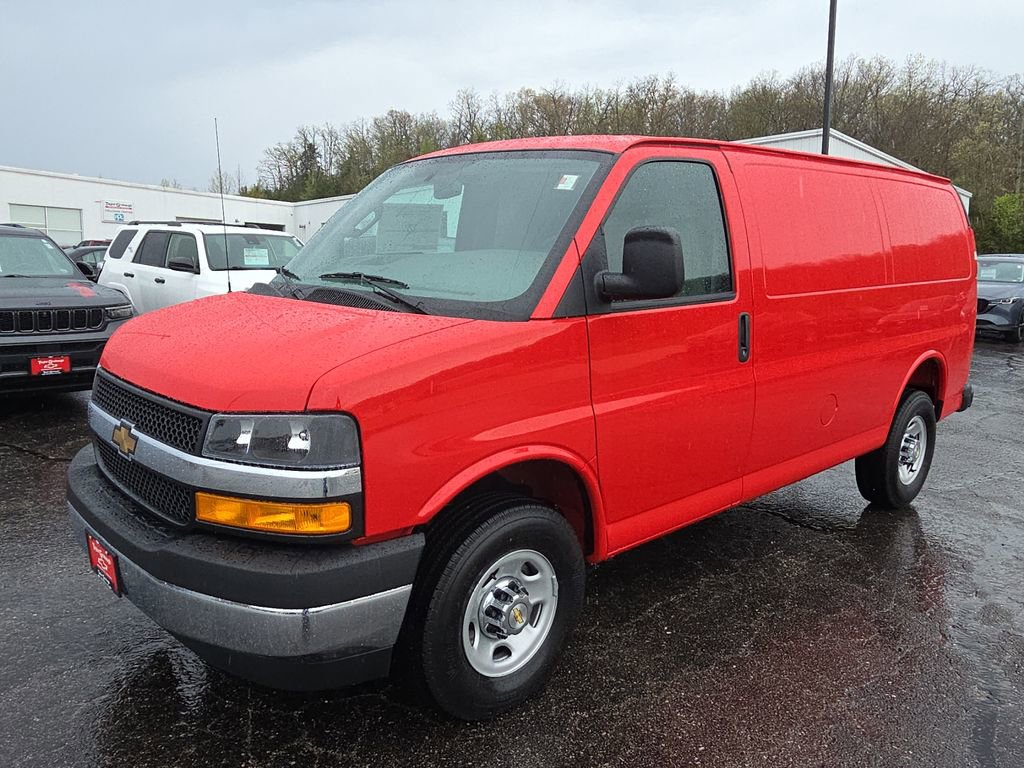 New 2026 Chevrolet Express 3500 RWD image 4