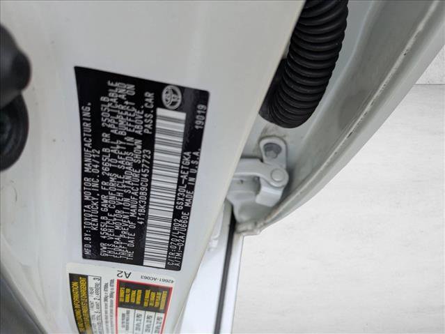 Used 2012 Toyota Avalon image 25