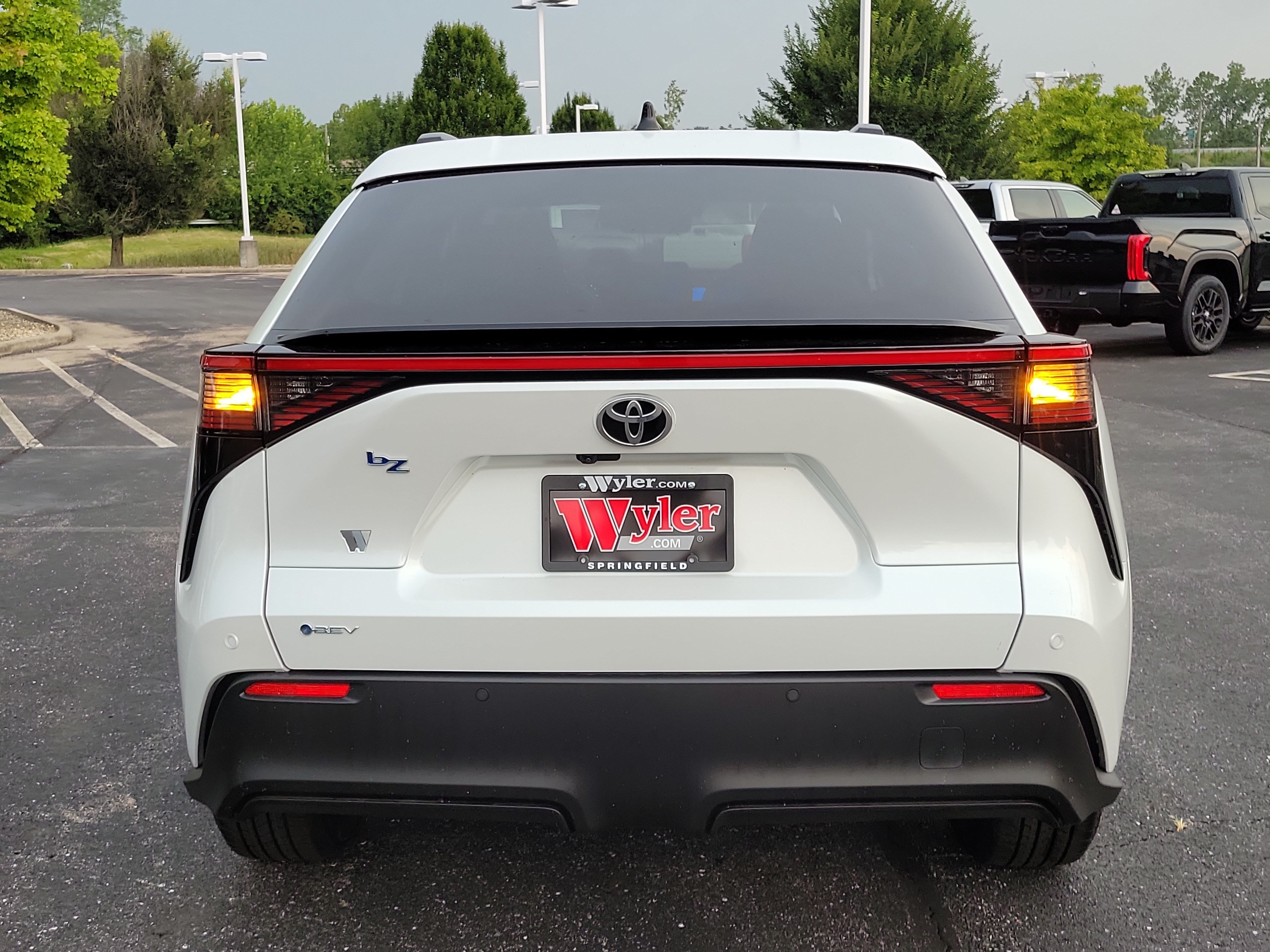 New 2026 Toyota bZ FWD image 4