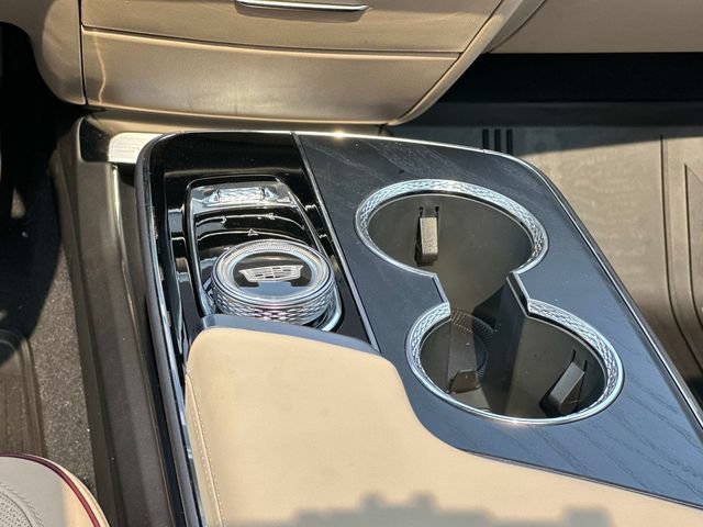 New 2026 Cadillac Lyriq Signature Sport w/ Nappa Leather Package AWD/4WD image 4