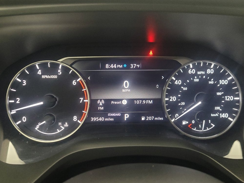 Used 2021 Nissan Rogue SV w/ Premium Package image 23