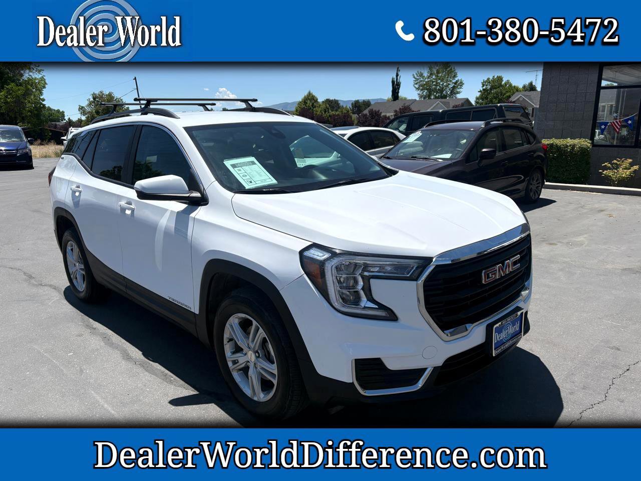 Used 2022 GMC Terrain SLE w/ Driver Convenience Package image 1