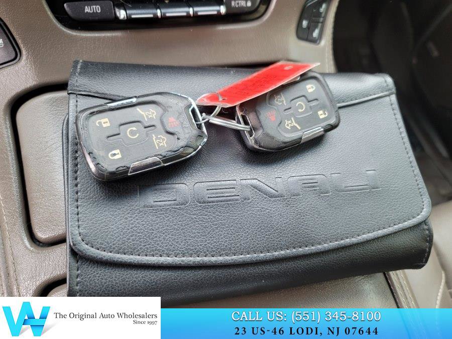 Used 2019 GMC Yukon Denali w/ Denali Ultimate Package image 25