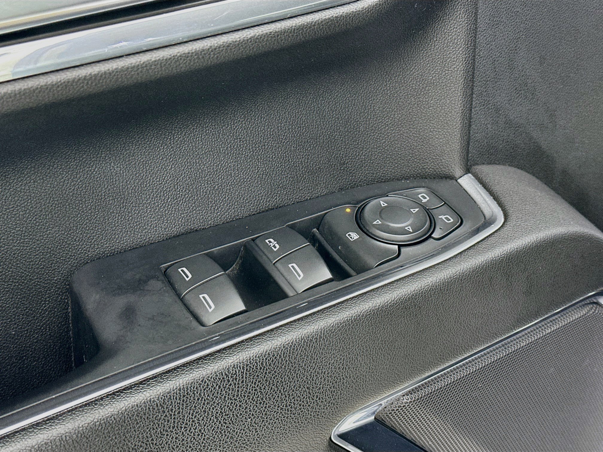 Used 2023 GMC Sierra 1500 Elevation AWD/4WD image 22