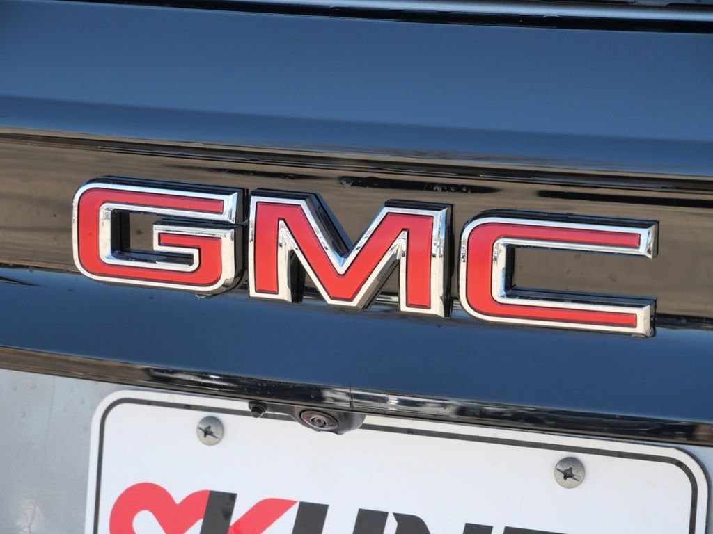 New 2026 GMC Acadia Elevation w/ Elevation Premium Package AWD/4WD image 17
