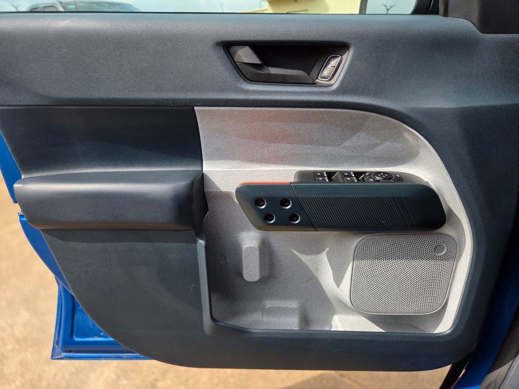 Used 2022 Ford Maverick XLT image 24