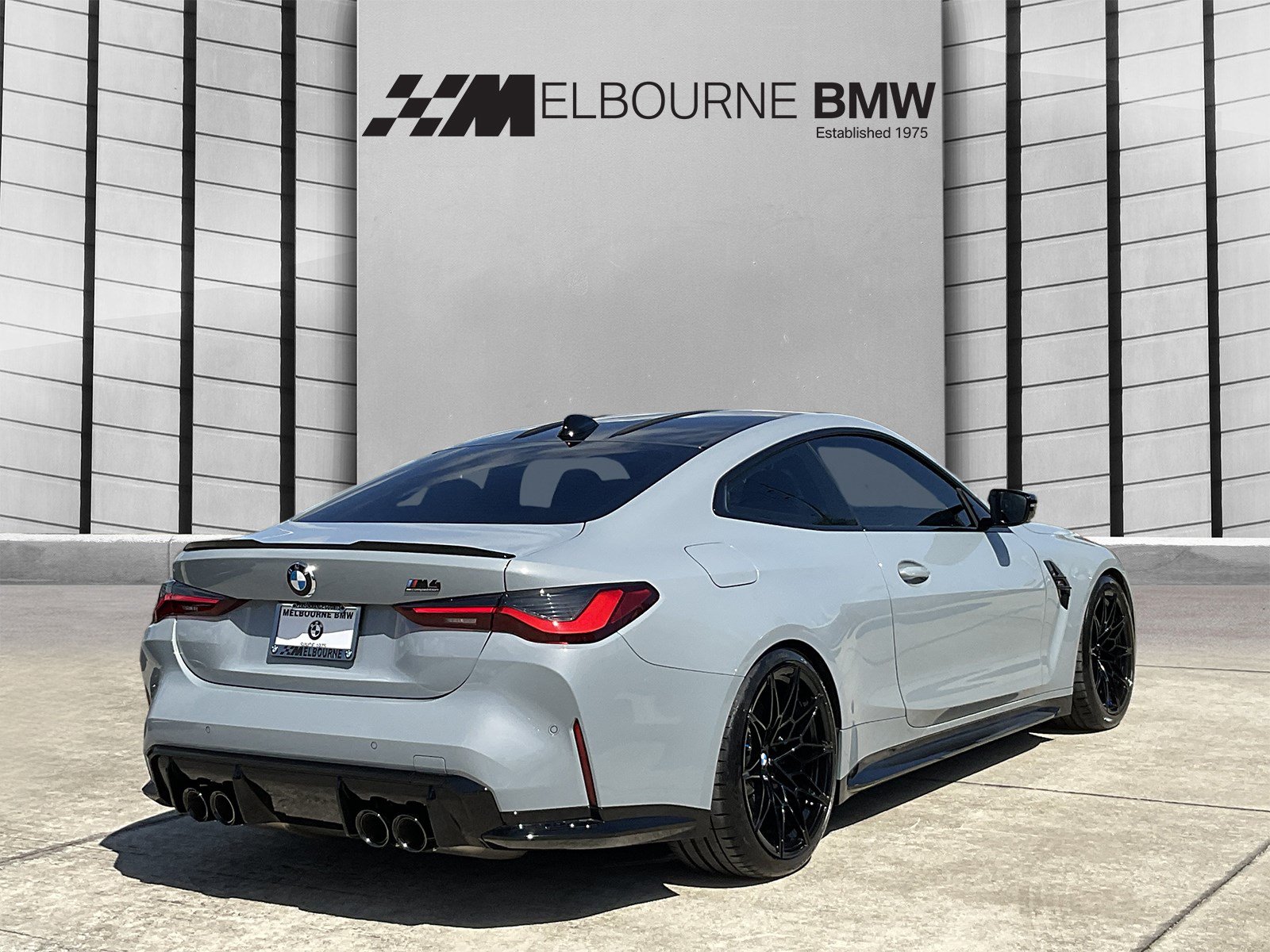 Used 2022 BMW M4 Competition w/ Executive Package RWD image 4