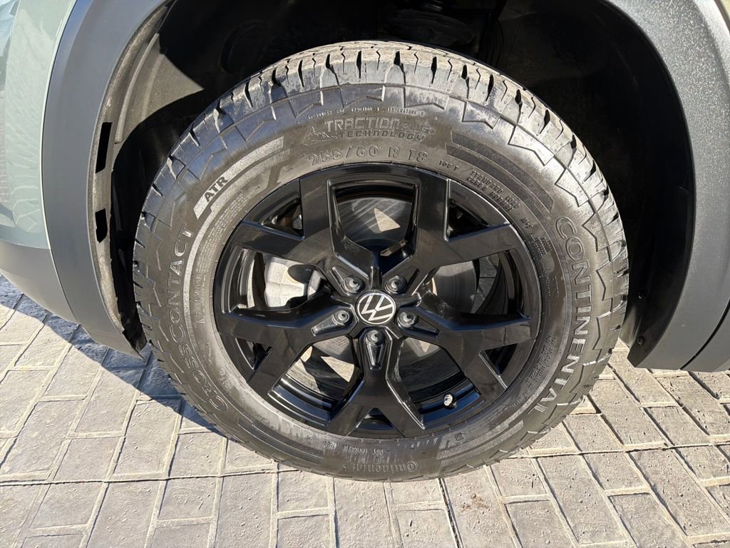 Certified 2024 Volkswagen Atlas Peak Edition SEL image 28