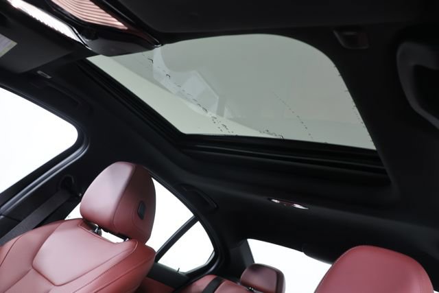 Used 2022 BMW 330e xDrive w/ M Sport Package image 19