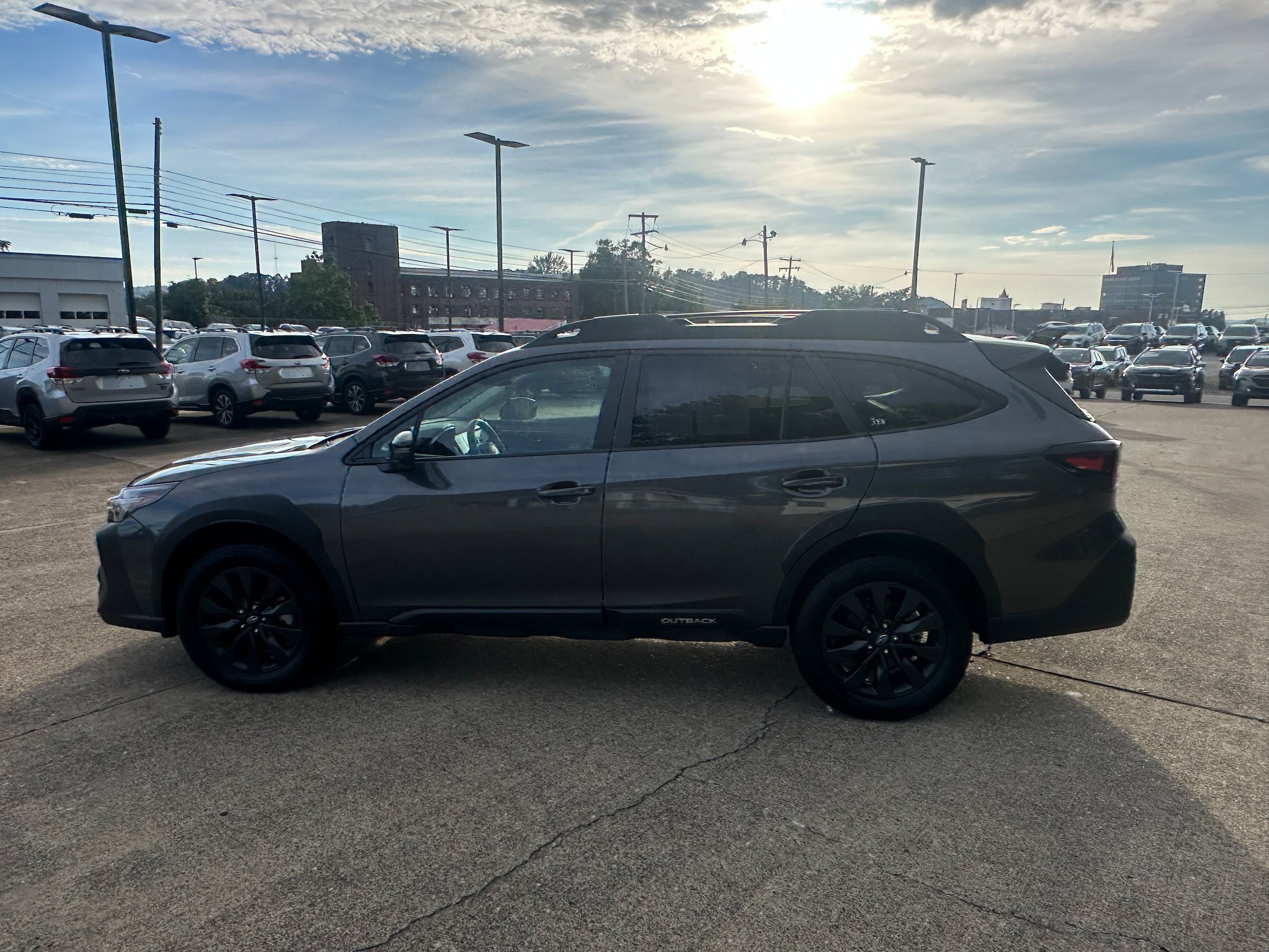 Used 2025 Subaru Outback Onyx Edition XT AWD/4WD image 7