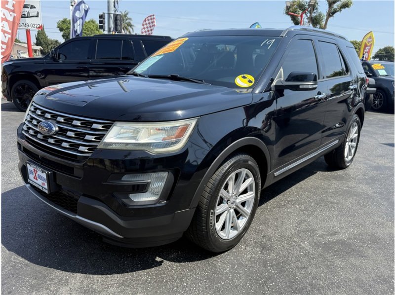 Used 2016 Ford Explorer Limited image 3