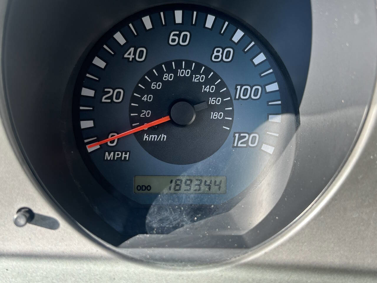 Used 2002 Nissan Frontier SE image 9