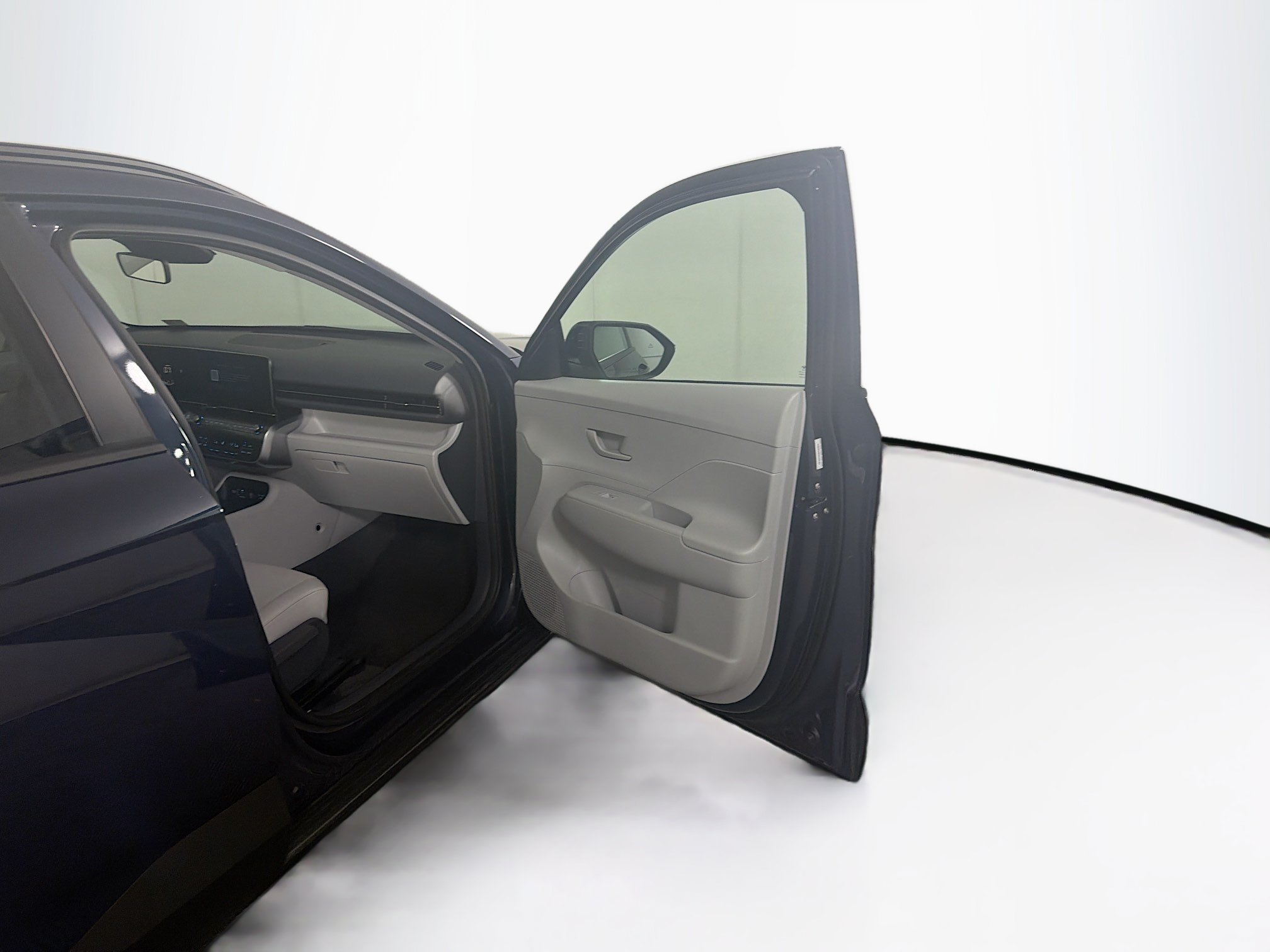 Used 2025 Hyundai Kona SEL FWD image 29