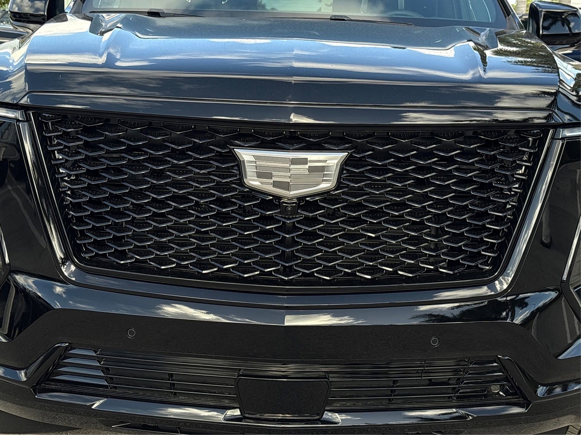 New 2026 Cadillac Escalade ESV Platinum Sport w/ LPO, ONYX Package image 14