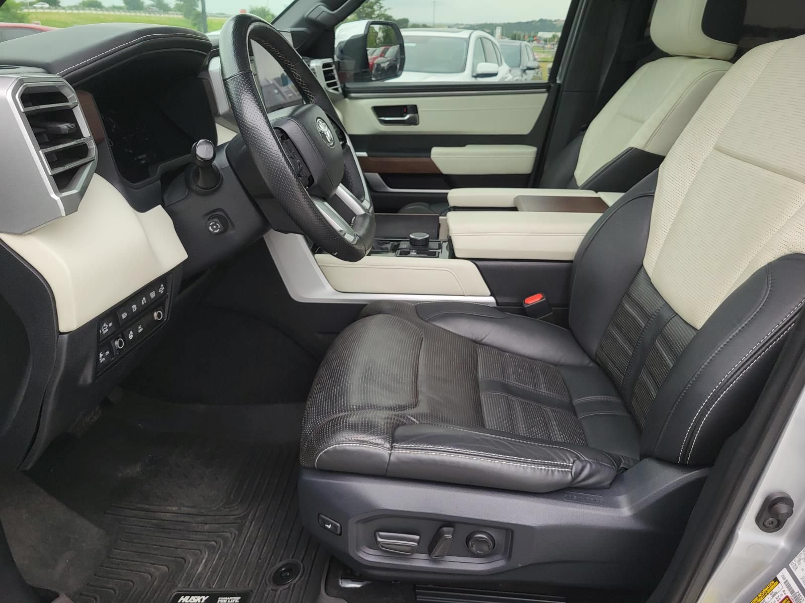 Used 2023 Toyota Tundra Capstone AWD/4WD image 19
