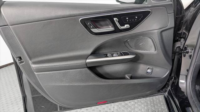 Used 2025 Mercedes-Benz C 300 Sedan image 13