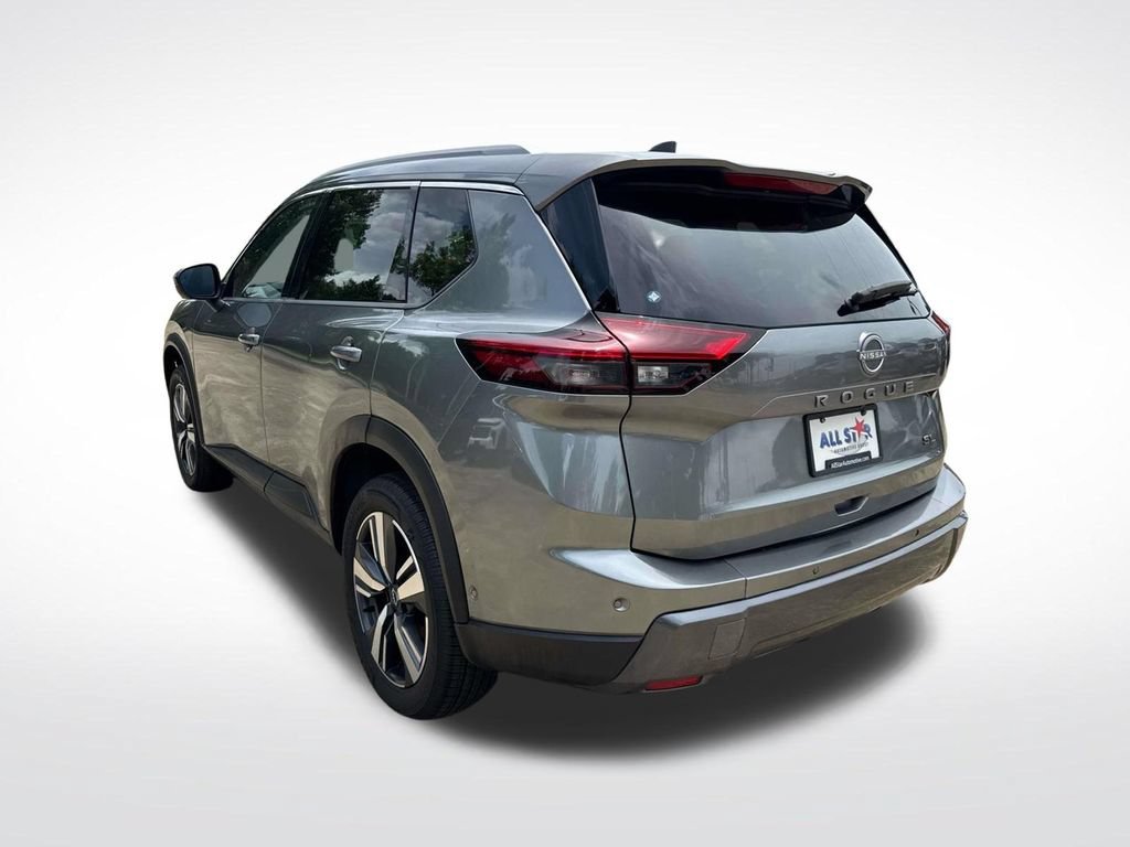 Used 2025 Nissan Rogue SL FWD image 7