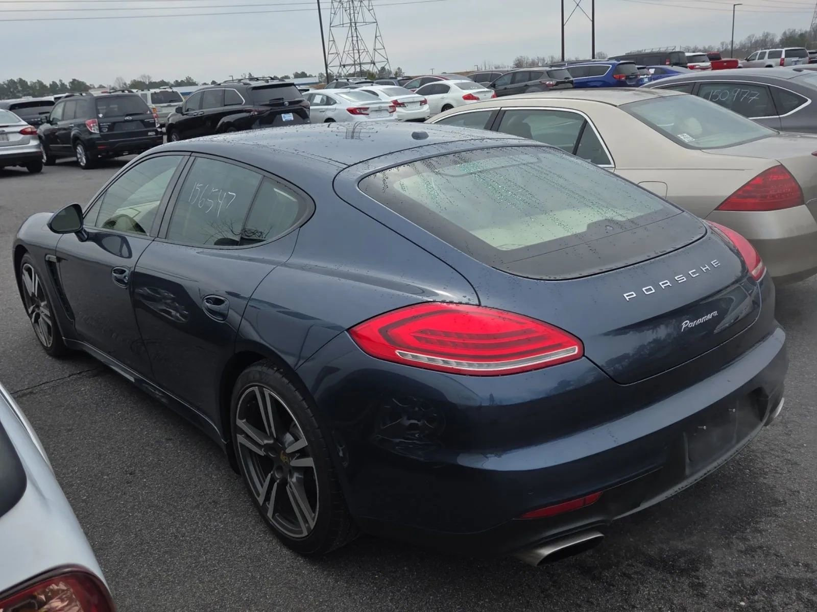 Used 2015 Porsche Panamera 4 image 4