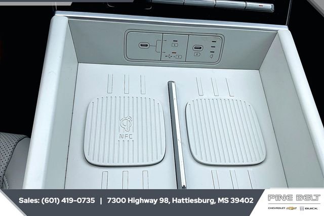Used 2025 Hyundai Santa Fe SEL image 24