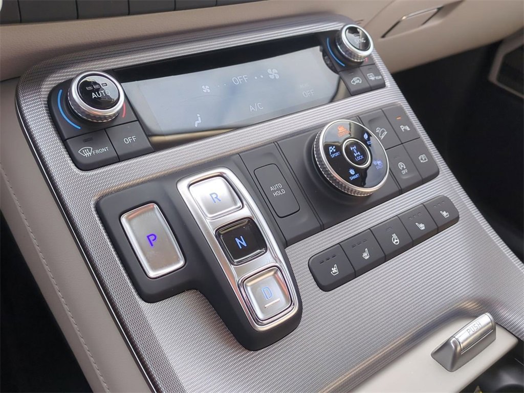 Used 2023 Hyundai Palisade Calligraphy image 18