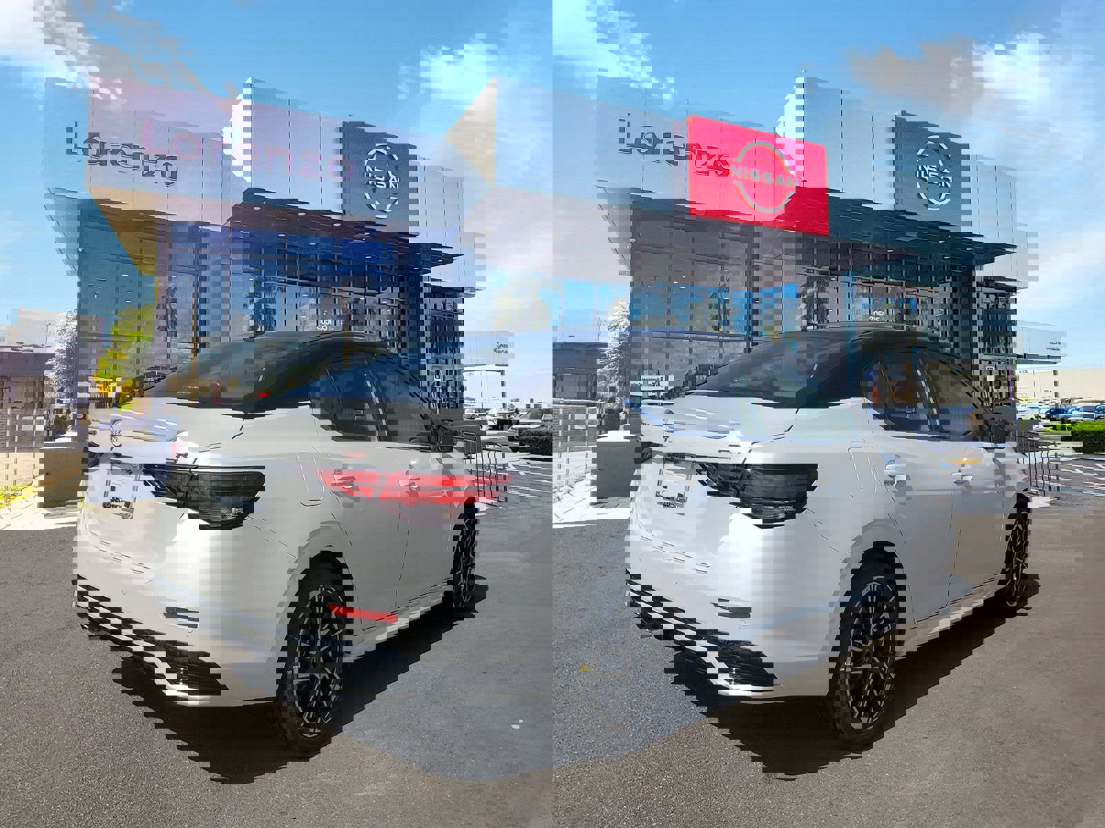 New 2025 Nissan Sentra SR w/ SR Premium Package image 4