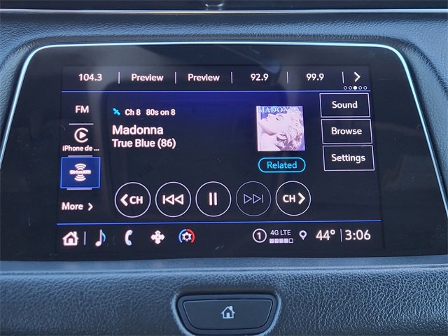 Used 2023 Cadillac XT4 Premium Luxury image 11