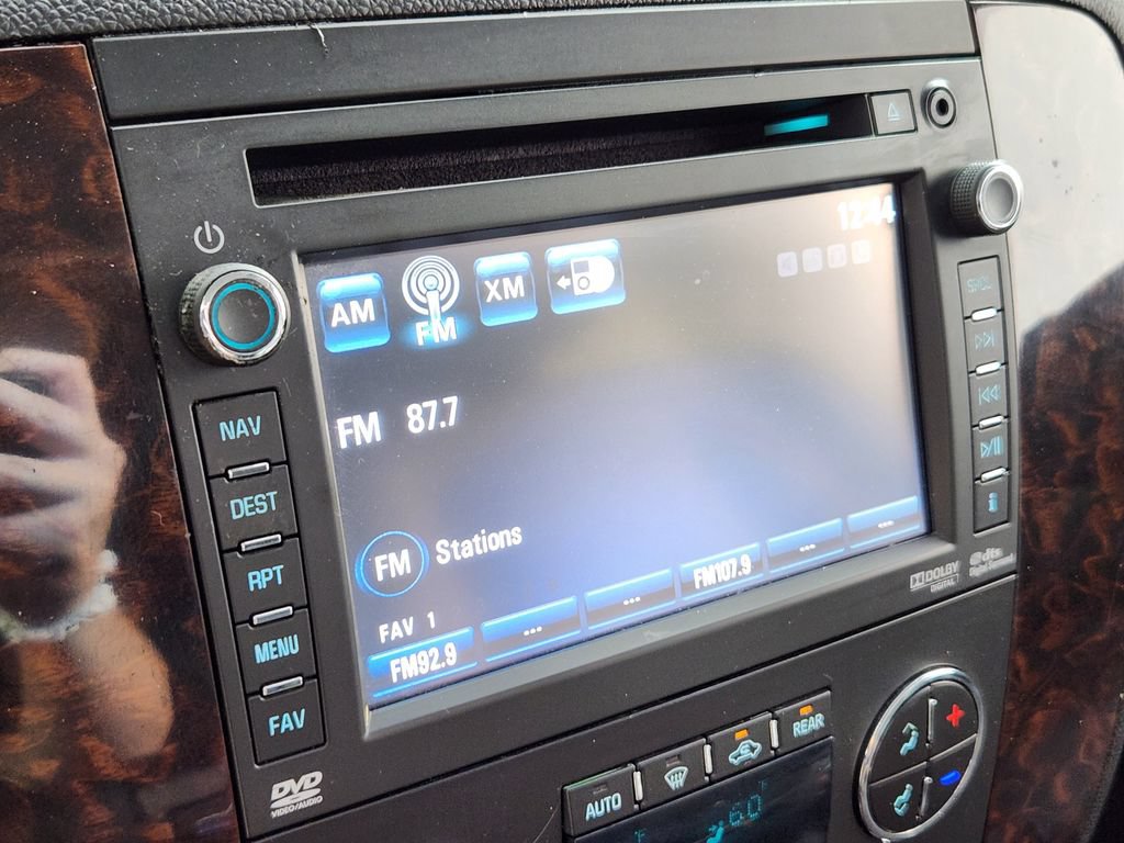Used 2012 GMC Yukon XL Denali AWD/4WD image 24