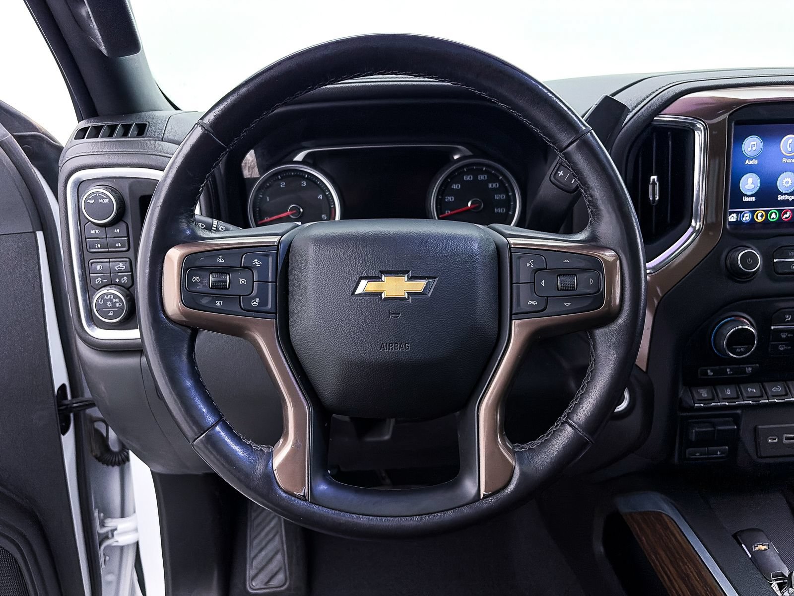 Used 2022 Chevrolet Silverado 3500 High Country w/ Safety Package II AWD/4WD image 36