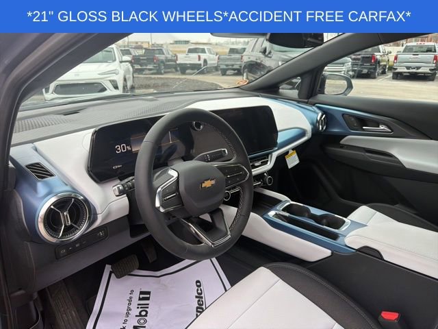 Used 2026 Chevrolet Equinox EV LT w/ LPO, Blackout Package image 16