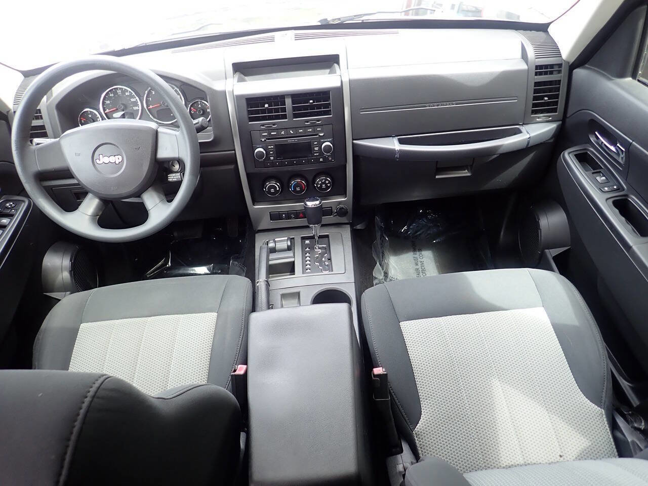 Used 2010 Jeep Liberty Sport w/ Popular Equipment Group image 12