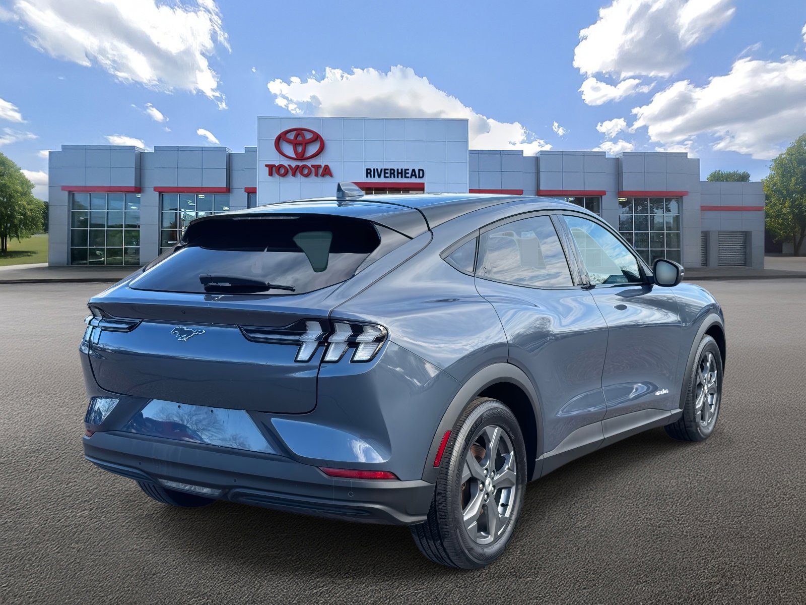 Used 2021 Ford Mustang Mach-E Select AWD/4WD image 6