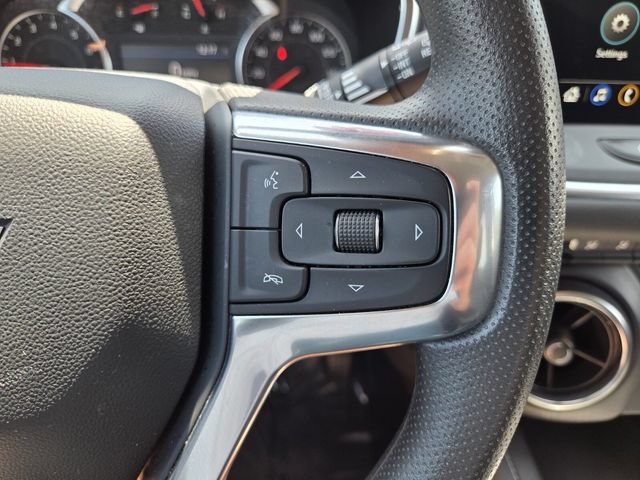 Used 2025 Chevrolet Blazer LT FWD image 29
