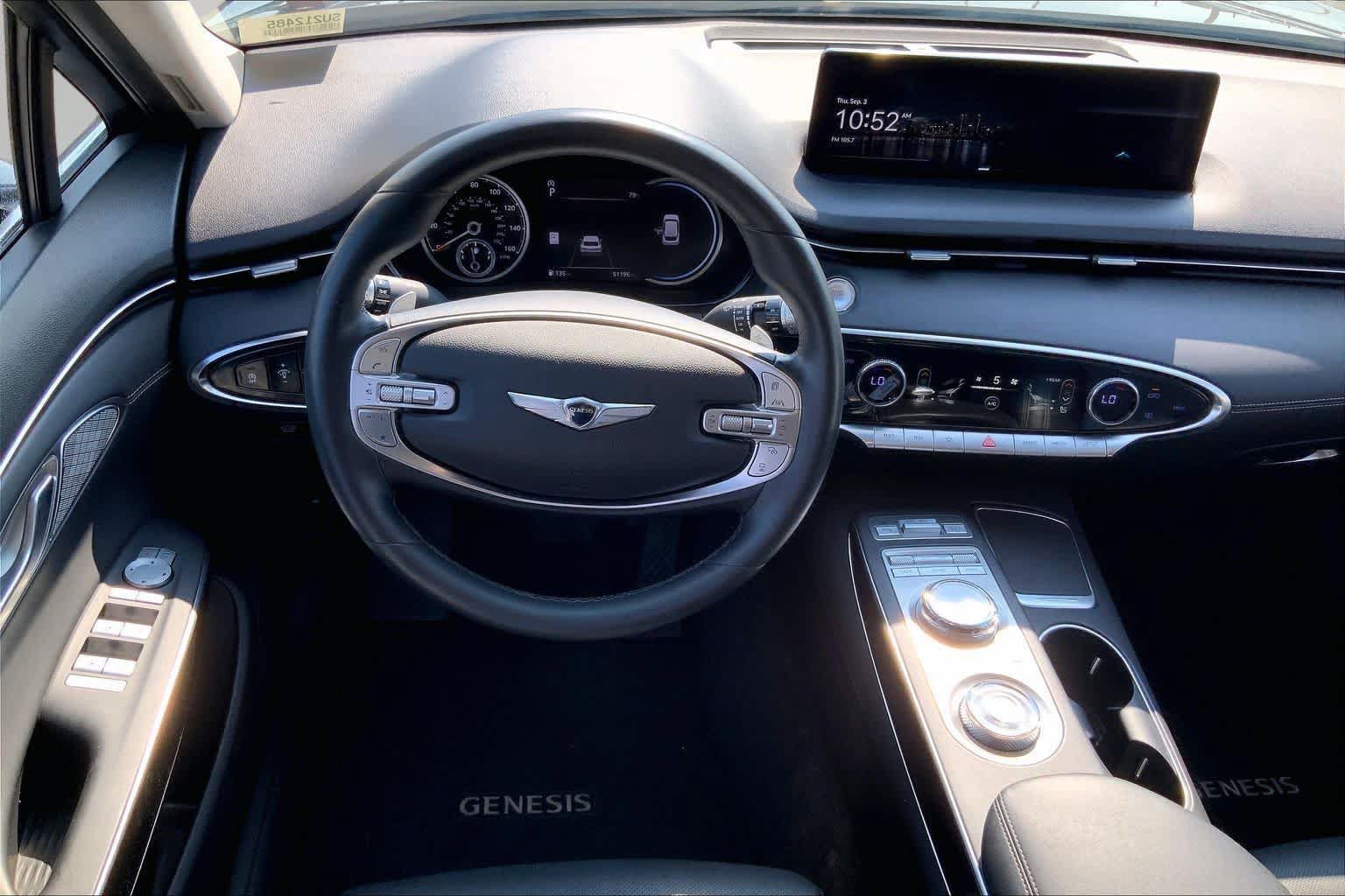 Used 2025 Genesis GV70 2.5T AWD/4WD image 6