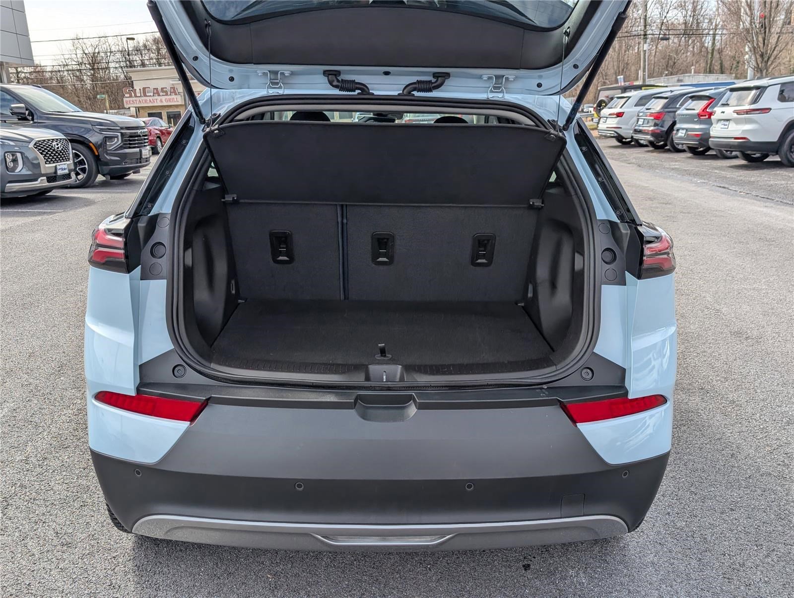 Used 2023 Chevrolet Bolt EUV Premier image 13