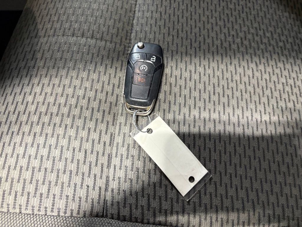 Used 2016 Ford F150 XLT w/ Equipment Group 302A Luxury image 9