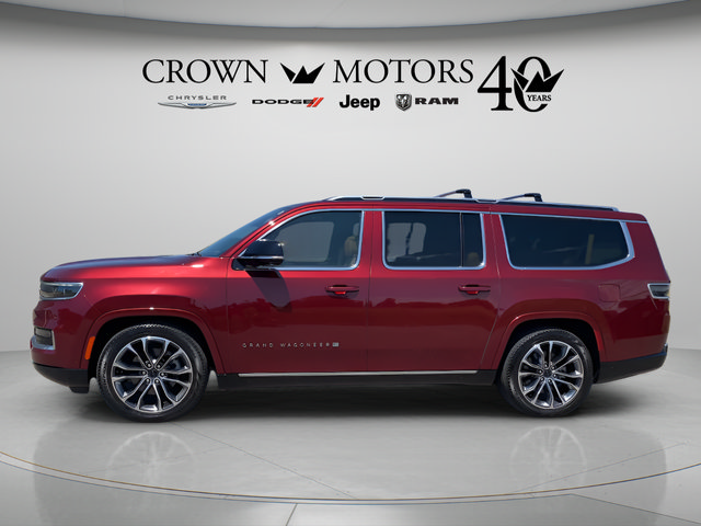Used 2025 Jeep Grand Wagoneer L Series III w/ Rear Seat Video Group 1 AWD/4WD image 8
