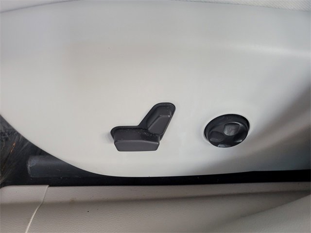 Used 2021 Jeep Cherokee Limited w/ Elite Package image 5