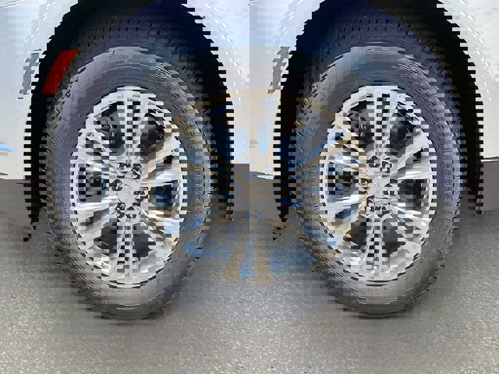 New 2025 Cadillac XT5 Luxury w/ LPO, Floor Liner Package image 30