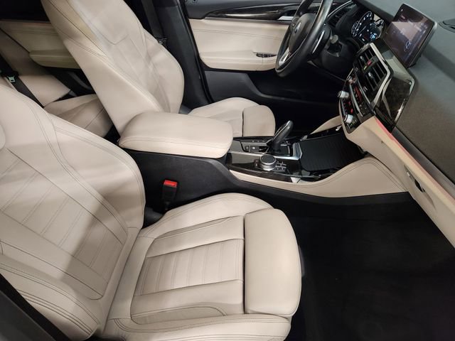 Used 2019 BMW X4 xDrive30i w/ Premium Package AWD/4WD image 3
