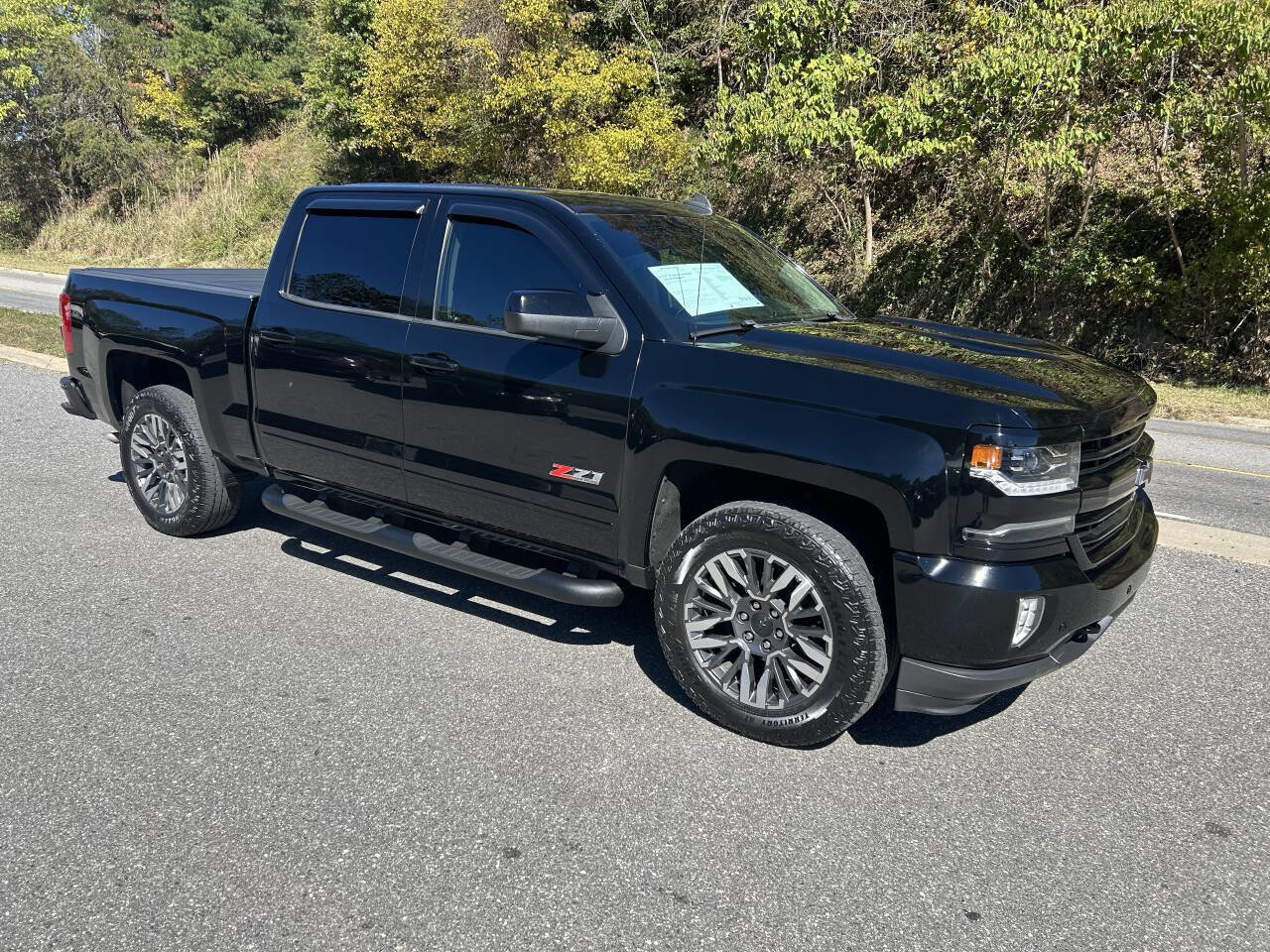 Used 2017 Chevrolet Silverado 1500 LTZ Z71 w/ LTZ Plus Package image 10