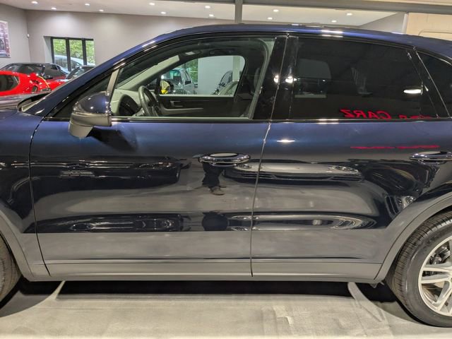 Used 2019 Porsche Cayenne AWD/4WD image 5