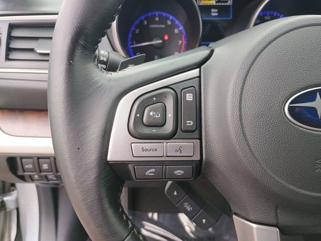 Used 2016 Subaru Outback 3.6R Limited image 26